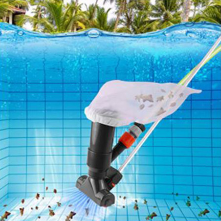 Aspirateur de piscine